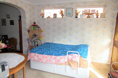 9 Hide Road, Harrow, HA1 4SG