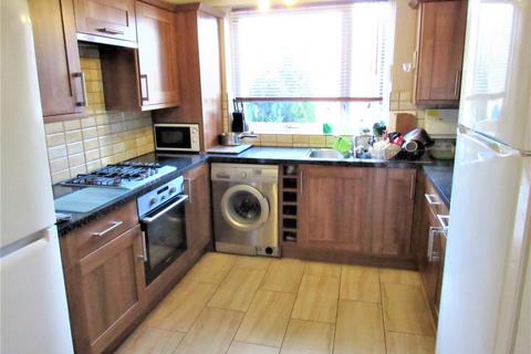 2 Burnt Oak Fields, Edgware, HA8 0BZ
