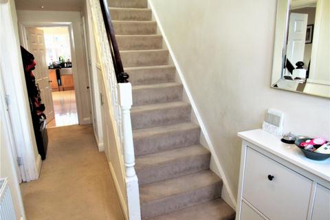 43 West Way, Edgware, HA8 9LA
