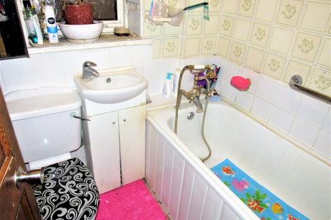 46 Abbots Road, Edgware, HA8 0RE