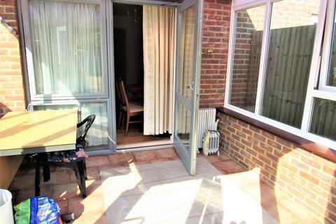 5 Coningsby Avenue, London, NW9 5BL