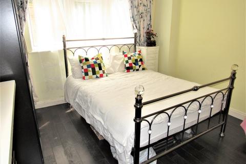 14 Fairfields Close, London, NW9 0PH