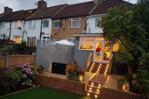 49 The Ridgeway, London, NW9 0UB