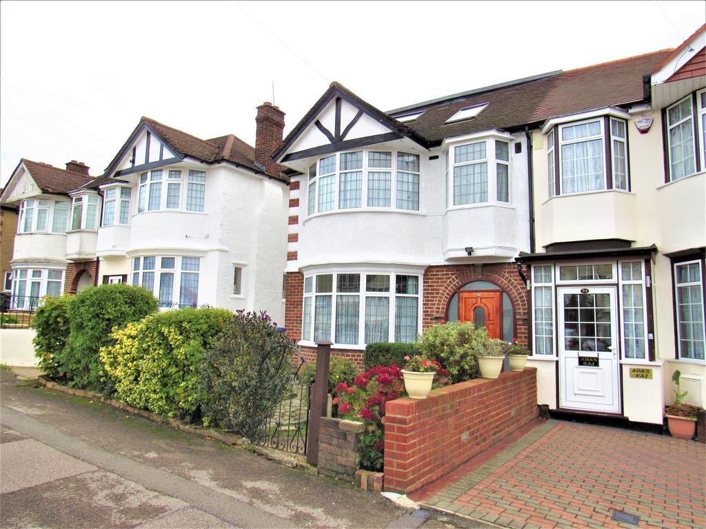 Highfield Avenue, Kingsbury, NW9 4 bed semidetached house £600,000
