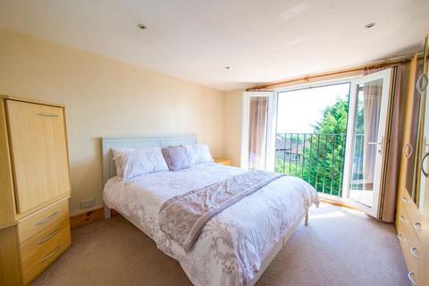 36 Highfield Avenue, London, NW9 0PY