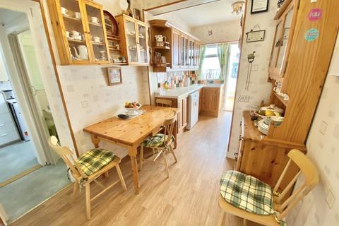 1 Summit Close, London, NW9 0UL