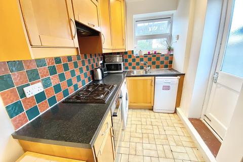162 Abbots Road, Edgware, HA8 0SA