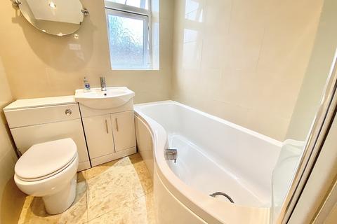 162 Abbots Road, Edgware, HA8 0SA