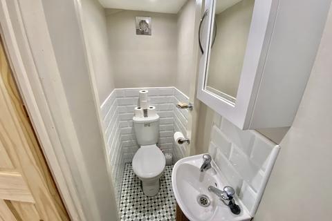 7 Fairfields Close, London, NW9 0PH