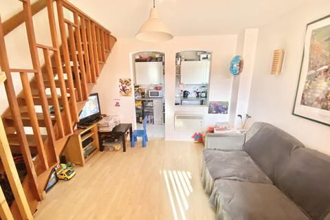 15 Pavilion Way, Edgware, HA8 9YA
