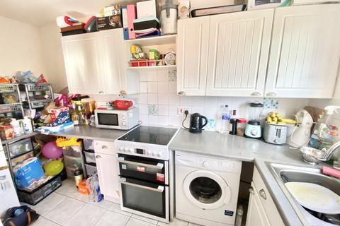 15 Pavilion Way, Edgware, HA8 9YA