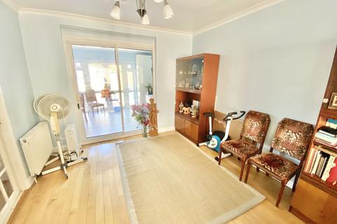 1 Radley Gardens, Harrow, HA3 9NZ