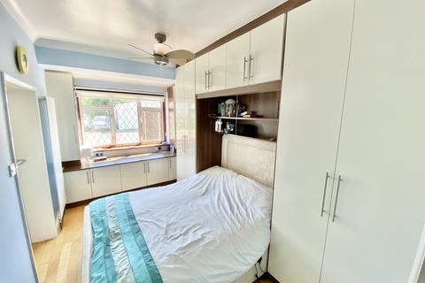 1 Radley Gardens, Harrow, HA3 9NZ