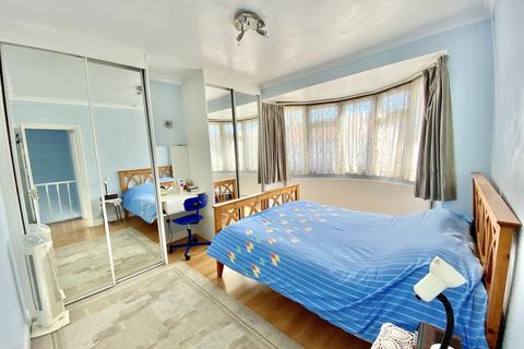 1 Radley Gardens, Harrow, HA3 9NZ