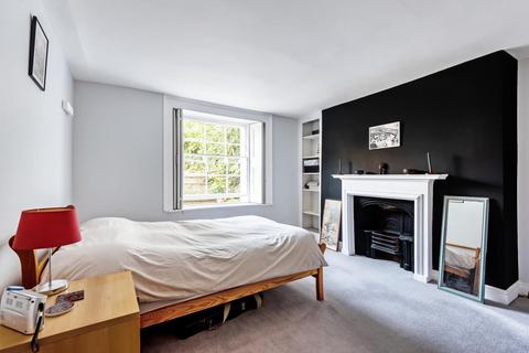 6 Canynge Square, Bristol, BS8 3LA