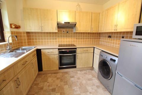 2 bedroom apartment to rent, Drayton Manor, Didsbury