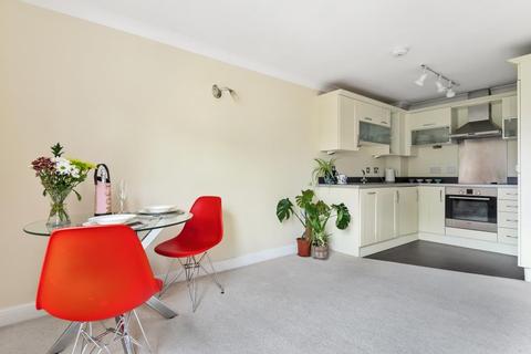9 Mill Walk, Witney, OX28 6FY
