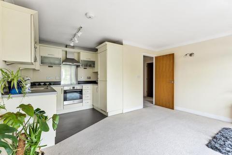 9 Mill Walk, Witney, OX28 6FY