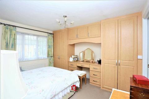 14 Broomfield Gate, Slough, SL2 1HH
