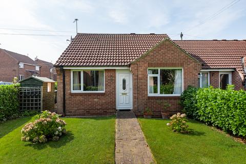 2 bedroom bungalow for sale - Kelcbar Way, Tadcaster, North Yorkshire