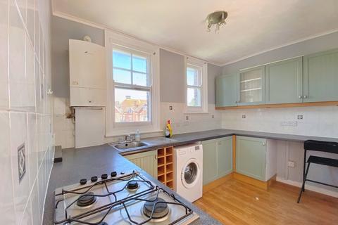 2 bedroom flat to rent - Grove Road, Eastbourne BN21