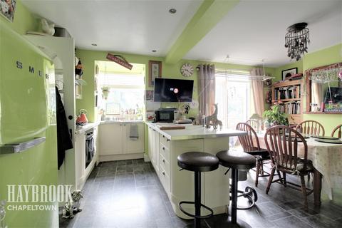 404 Halifax Road, Grenoside, Sheffield, S35 8PA