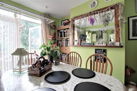 404 Halifax Road, Grenoside, Sheffield, S35 8PA