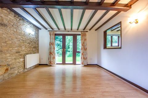 2 bedroom semi-detached house to rent, Woodbank, Witney, Oxfordshire, OX28
