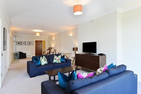 5 bedroom flat to rent - Strathmore Court