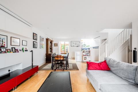 149c Brooke Road, London, E5 8AG