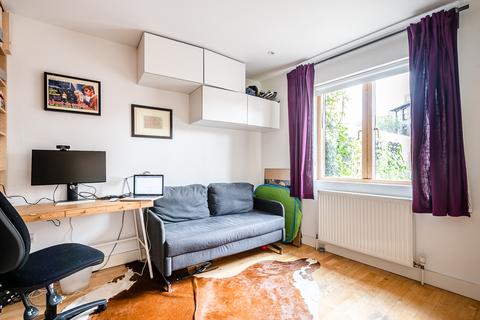 149c Brooke Road, London, E5 8AG