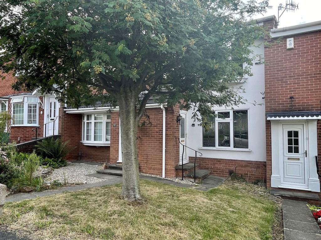 Gleneagles Drive, Arnold 2 bed townhouse £675 pcm (£156 pw)