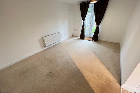2 bedroom apartment to rent, Benham Road, Basingstoke RG24