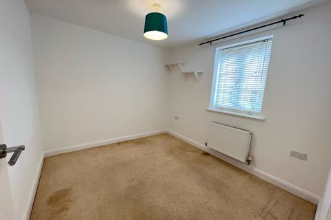 2 bedroom apartment to rent, Benham Road, Basingstoke RG24