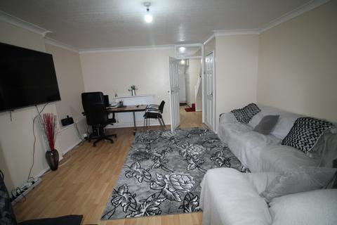 42 Cliff Walk, London, E16 4HN