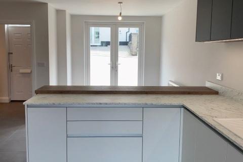 4 bedroom townhouse for sale - Kensington Gardens, Haverfordwest