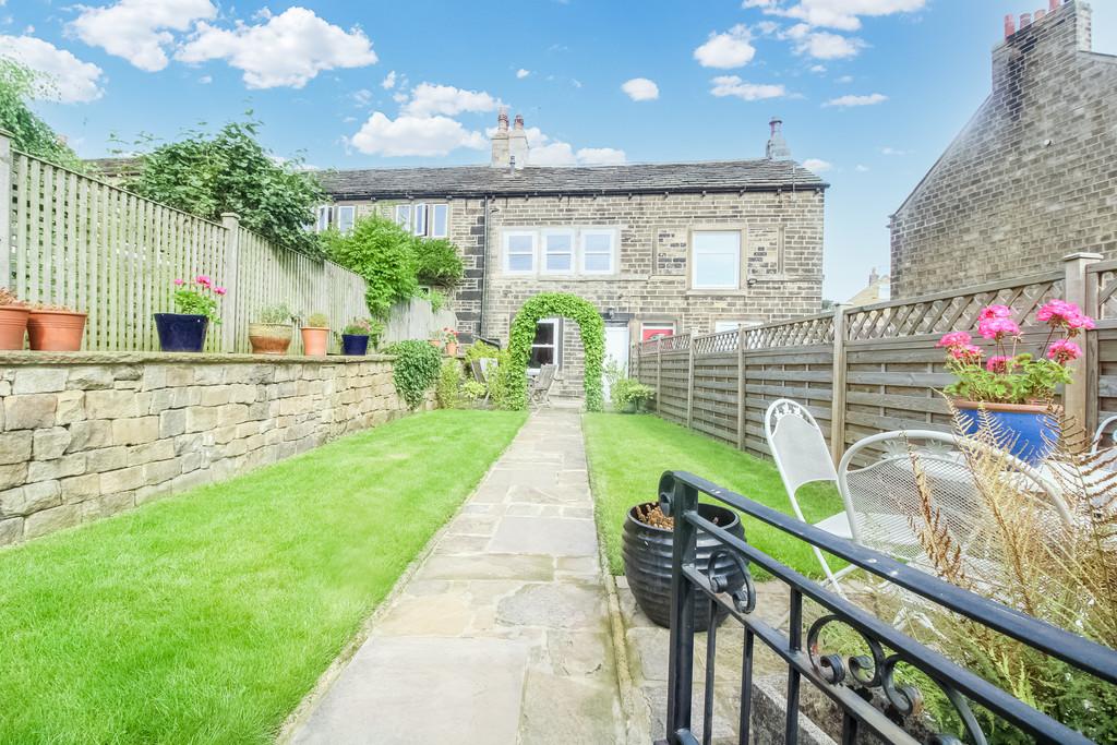 Town Head, Honley 2 bed terraced house £230,000