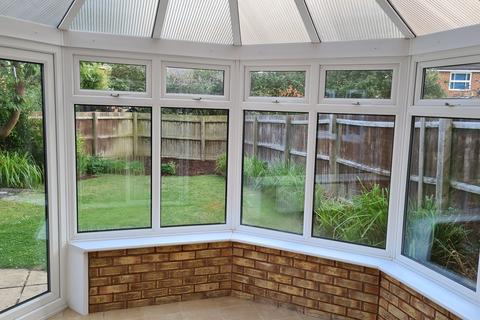 15 Falcon Way, Brackley, NN13 6PZ