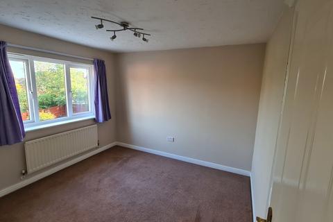 15 Falcon Way, Brackley, NN13 6PZ