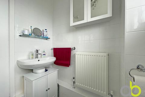 8 Deben, East Tilbury, Tilbury, RM18 8RG