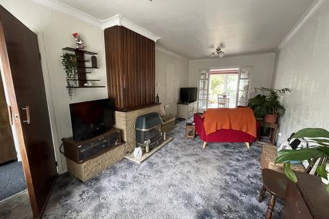 68 Colesbourne Road, Solihull, B92 8LF