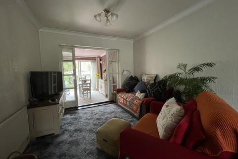 68 Colesbourne Road, Solihull, B92 8LF