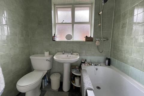 68 Colesbourne Road, Solihull, B92 8LF