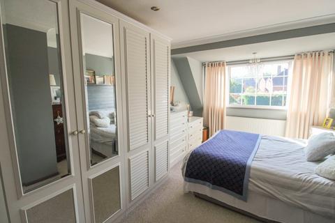 2 Magna Close, Dawley, Telford, TF4 3NT