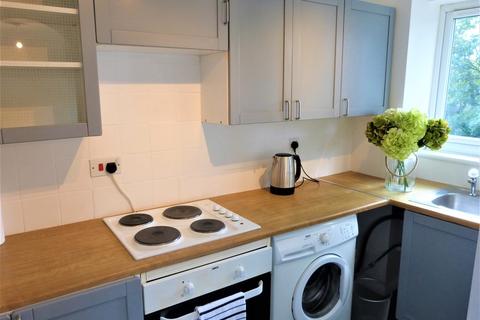 68 Howard Close, Waltham Abbey, EN9 1XB