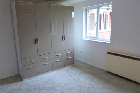 68 Howard Close, Waltham Abbey, EN9 1XB