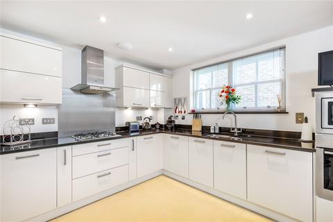 Flat 5, Morgans House Ham Common, Richmond, TW10 7JU