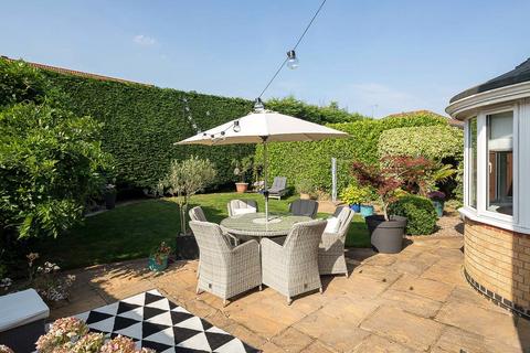 8 Hassocks Hedge, Northampton, NN4 9QA