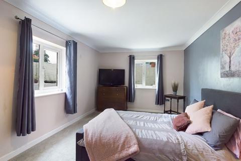 Gwawr Newydd Henfwlch Road, Carmarthen, SA33 6AD