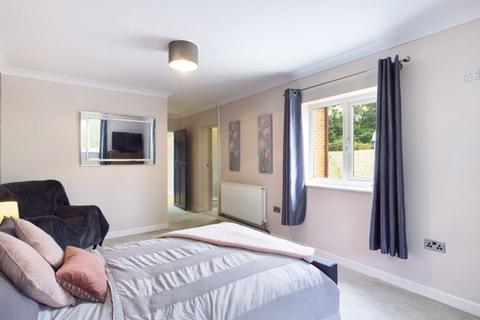 Gwawr Newydd Henfwlch Road, Carmarthen, SA33 6AD